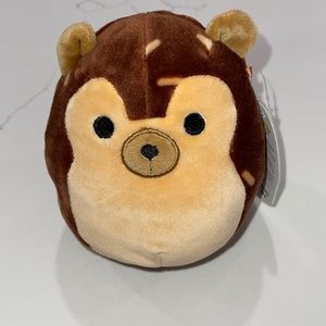NWT Hans 5” Squishmallow